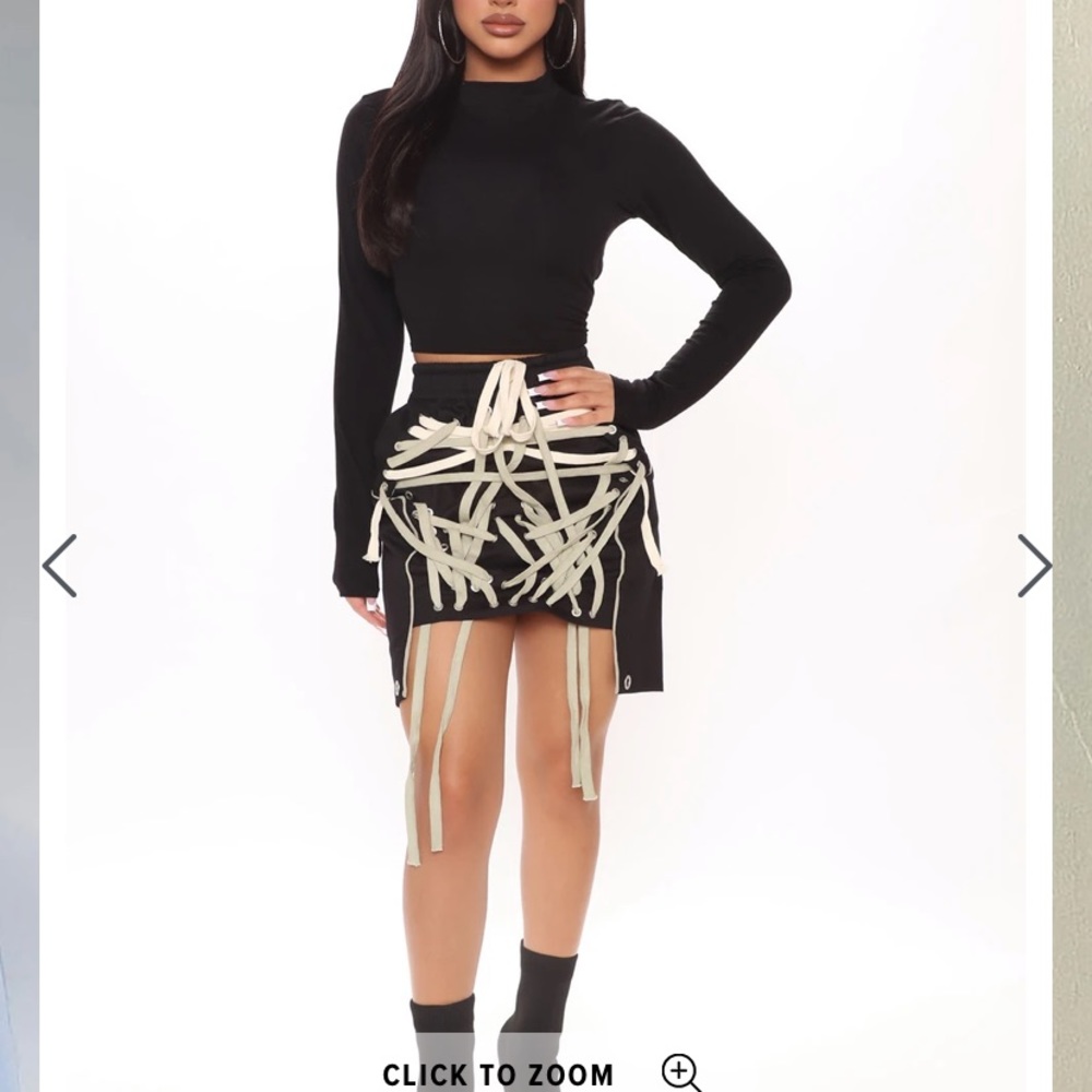 In an Entanglement mini skirt